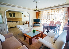 اطلالة بحر - طابق مرتفع - شقة غرفتين وصالة - في مهموتلار / الانيا 