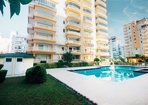 اطلالة بحر - طابق مرتفع - شقة غرفتين وصالة - في مهموتلار / الانيا 