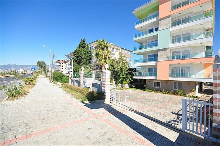 دوبلكس ضمن مجمع على البحر مباشرة - في كاستل / الانيا 