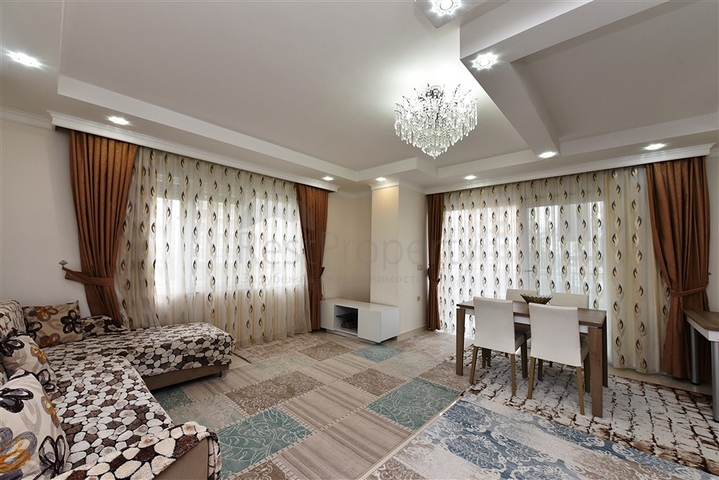 دوبلكس ضمن مجمع على البحر مباشرة - في كاستل / الانيا 