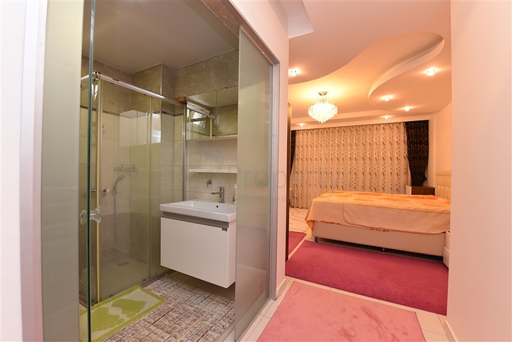 دوبلكس ضمن مجمع على البحر مباشرة - في كاستل / الانيا 