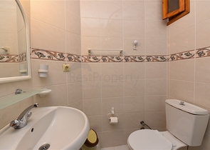 بسعر اقتصادي - شقة غرفة وصالة مع الاثاث - في مركز الانيا 