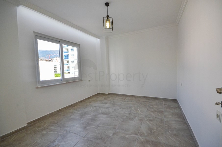 قريبة من البحر والاسواق - شقة غرفتين وصالة - في منطقة مهموتلار / الانيا 