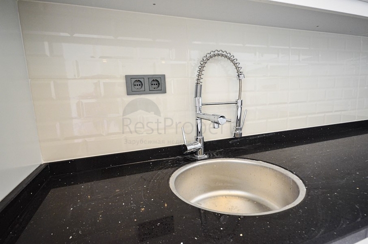 قريبة من البحر والاسواق - شقة غرفتين وصالة - في منطقة مهموتلار / الانيا 