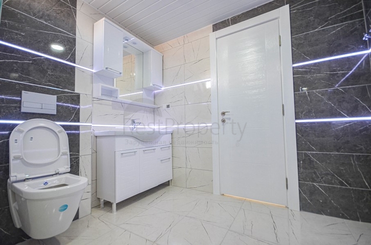 قريبة من البحر والاسواق - شقة غرفتين وصالة - في منطقة مهموتلار / الانيا 