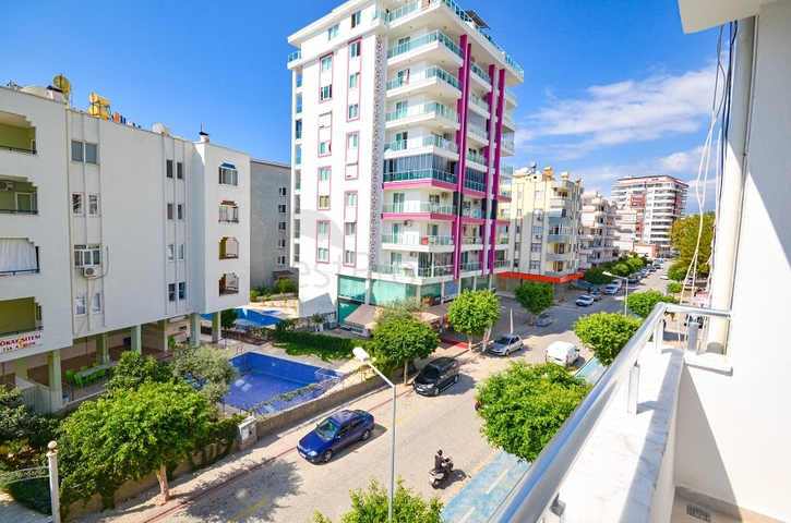 قريبة من البحر والاسواق - شقة غرفتين وصالة - في منطقة مهموتلار / الانيا 