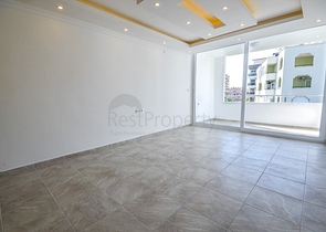 قريبة من البحر والاسواق - شقة غرفتين وصالة - في منطقة مهموتلار / الانيا 