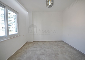 قريبة من البحر والاسواق - شقة غرفتين وصالة - في منطقة مهموتلار / الانيا 