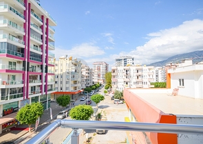 قريبة من البحر والاسواق - شقة غرفتين وصالة - في منطقة مهموتلار / الانيا 