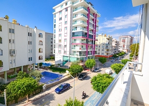 قريبة من البحر والاسواق - شقة غرفتين وصالة - في منطقة مهموتلار / الانيا 