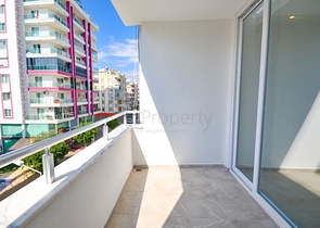 قريبة من البحر والاسواق - شقة غرفتين وصالة - في منطقة مهموتلار / الانيا 