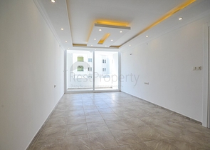 قريبة من البحر والاسواق - شقة غرفتين وصالة - في منطقة مهموتلار / الانيا 