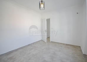 قريبة من البحر والاسواق - شقة غرفتين وصالة - في منطقة مهموتلار / الانيا 