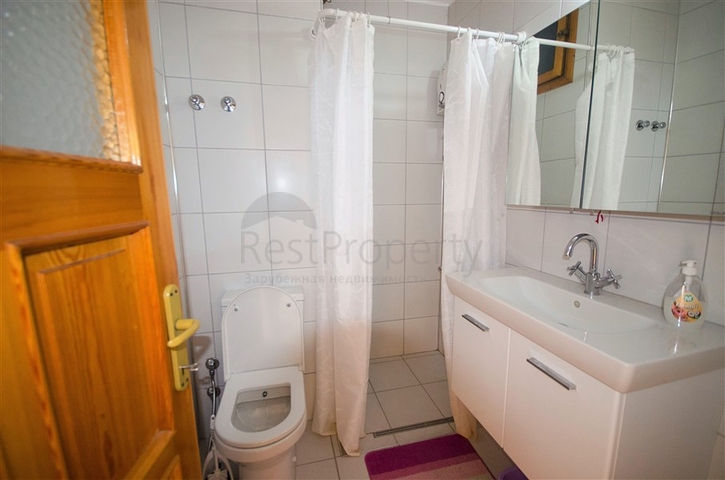 في مركز مدينة الانيا -شقة غرفة وصالة - مفروشة - مناسبة للاستثمار او السكن الدائم 