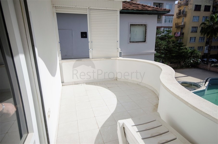 في مركز مدينة الانيا -شقة غرفة وصالة - مفروشة - مناسبة للاستثمار او السكن الدائم 