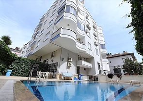 في مركز مدينة الانيا -شقة غرفة وصالة - مفروشة - مناسبة للاستثمار او السكن الدائم 