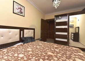 مع حديقة وتراس واسع - شقة 2 غرفة وصالة - ضمن مجمع على النهر مباشرة - في توسمور / الانيا 