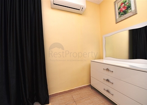 مع حديقة وتراس واسع - شقة 2 غرفة وصالة - ضمن مجمع على النهر مباشرة - في توسمور / الانيا 