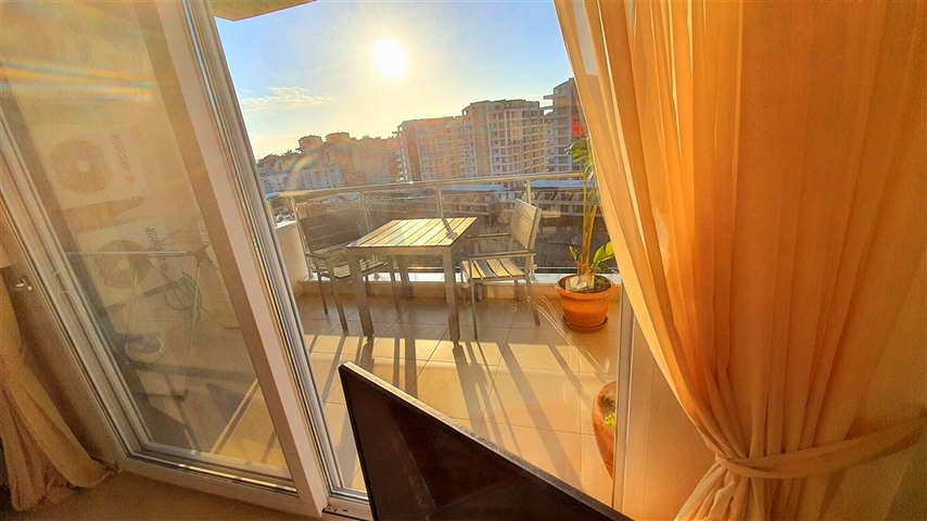 شقة غرفتين وصالة مؤثثة - ضمن مجمع يضم كافة الخدمات - في افسلار / الانيا 