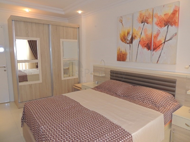 شقة غرفة وصالة -مجمع فاخر - في افسلار / الانيا 