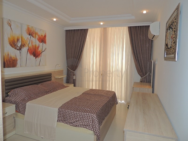 شقة غرفة وصالة -مجمع فاخر - في افسلار / الانيا 