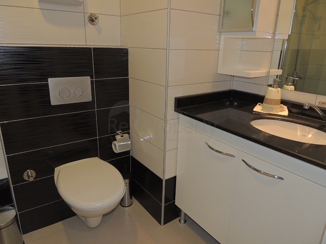 شقة غرفة وصالة -مجمع فاخر - في افسلار / الانيا 