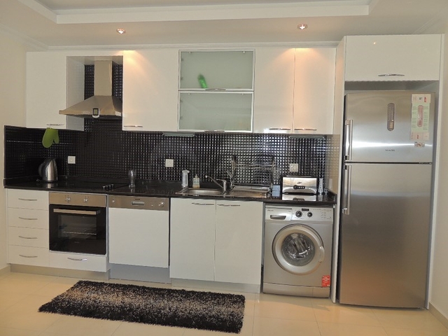 شقة غرفة وصالة -مجمع فاخر - في افسلار / الانيا 