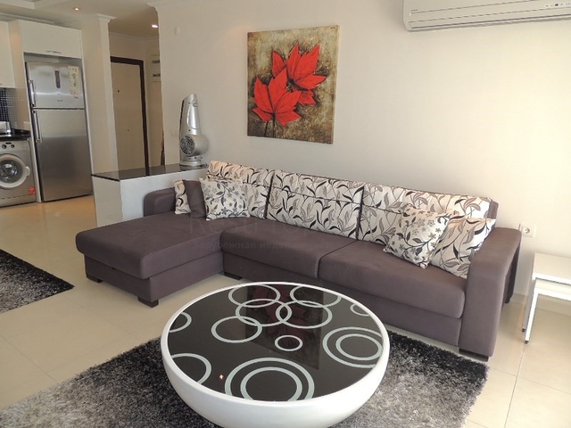 شقة غرفة وصالة -مجمع فاخر - في افسلار / الانيا 