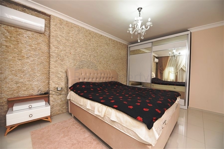 مع تراس - شقة غرفتين وصالة - مفروشة - ضمن مجمع قريب من البحر - في افسلار / الانيا 