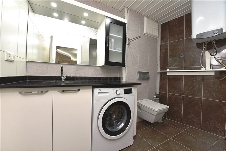 مع تراس - شقة غرفتين وصالة - مفروشة - ضمن مجمع قريب من البحر - في افسلار / الانيا 