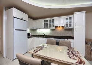 مع تراس - شقة غرفتين وصالة - مفروشة - ضمن مجمع قريب من البحر - في افسلار / الانيا 