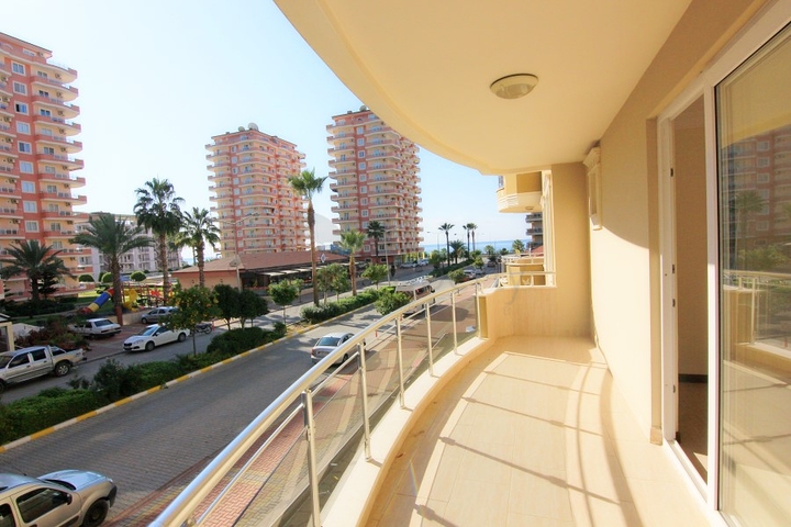 اطلالة بحر - شقة غرفتين وصالة - مفروشة - ضمن منطقة حيوية - في مهموتلار / الانيا 