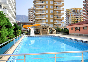 اطلالة بحر - شقة غرفتين وصالة - مفروشة - ضمن منطقة حيوية - في مهموتلار / الانيا 