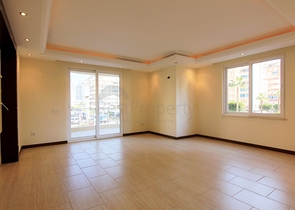 اطلالة بحر - شقة غرفتين وصالة - مفروشة - ضمن منطقة حيوية - في مهموتلار / الانيا 