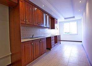 اطلالة بحر - شقة غرفتين وصالة - مفروشة - ضمن منطقة حيوية - في مهموتلار / الانيا 