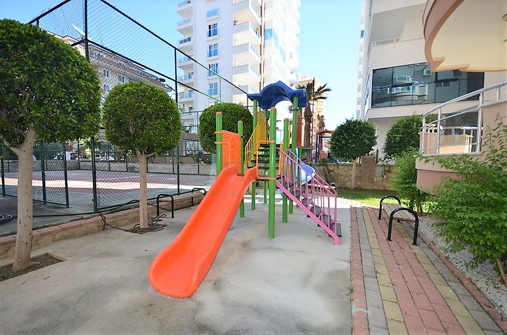 على مسافة 100 م من البحر - شقة غرفتين وصالة -ضمن مجمع سكني -في مهموتلار / الانيا 