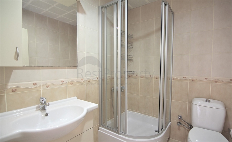 على مسافة 100 م من البحر - شقة غرفتين وصالة -ضمن مجمع سكني -في مهموتلار / الانيا 