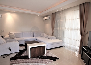 على مسافة 100 م من البحر - شقة غرفتين وصالة -ضمن مجمع سكني -في مهموتلار / الانيا 