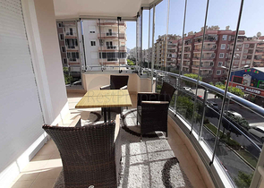 على مسافة 100 م من البحر - شقة غرفتين وصالة -ضمن مجمع سكني -في مهموتلار / الانيا 