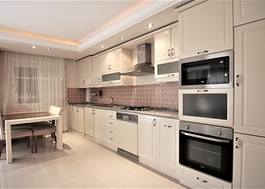 على مسافة 100 م من البحر - شقة غرفتين وصالة -ضمن مجمع سكني -في مهموتلار / الانيا 