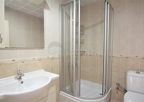 على مسافة 100 م من البحر - شقة غرفتين وصالة -ضمن مجمع سكني -في مهموتلار / الانيا 