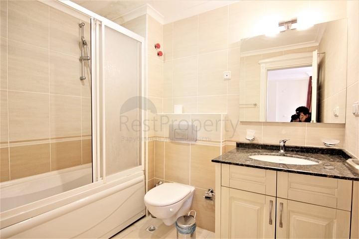 ضمن مجمع 5 نجوم - شقة غرفة وصالة - اطلالة مفتوحة - في كارجي جاك / الانيا 