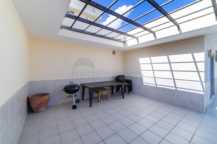 اطلالة بحرية ساحرة - تراس واسع - دوبلكس 4 غرفة وصالة -في مهموتلار / الانيا 