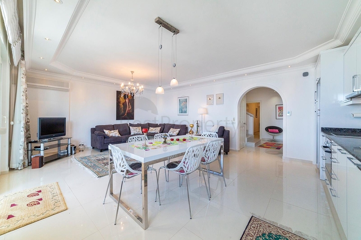 اطلالة بحرية ساحرة - تراس واسع - دوبلكس 4 غرفة وصالة -في مهموتلار / الانيا 