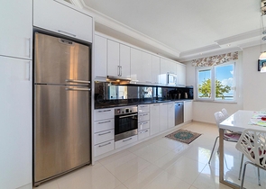 اطلالة بحرية ساحرة - تراس واسع - دوبلكس 4 غرفة وصالة -في مهموتلار / الانيا 