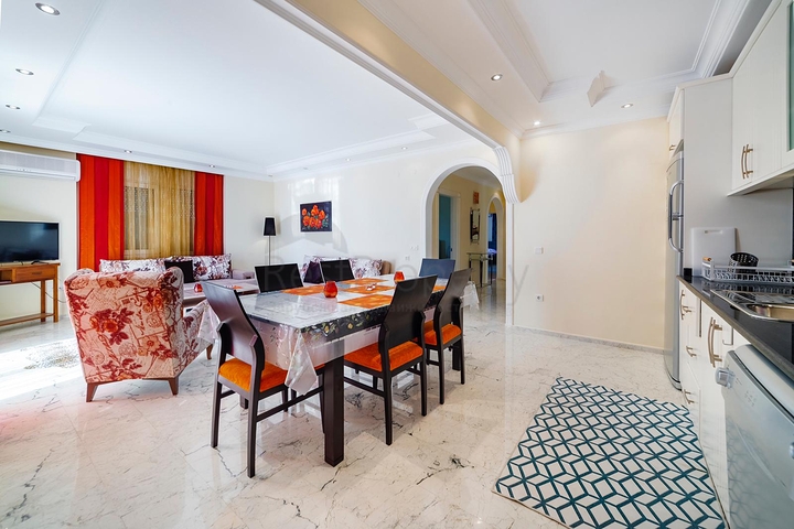 اطلالة على جبال طوروس الخضراء - شقة 3 غرف وصالة - في مهوتلار / الانيا 