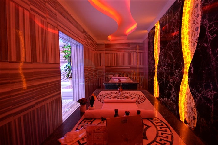 مجمع بخدمات 5 نجوم - شقة غرفتين وصالة - في مهموتلار / الانيا 