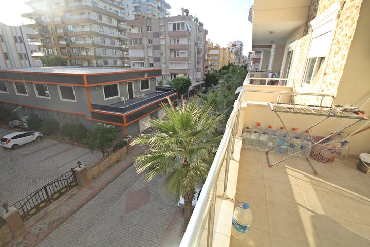 قريبة من البحر والاسواق- شقة غرفة وصالة - مفروشة - في مهموتلار / الانيا 