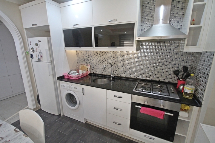 قريبة من البحر والاسواق- شقة غرفة وصالة - مفروشة - في مهموتلار / الانيا 