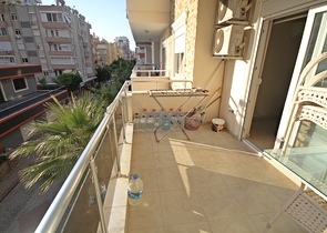 قريبة من البحر والاسواق- شقة غرفة وصالة - مفروشة - في مهموتلار / الانيا 